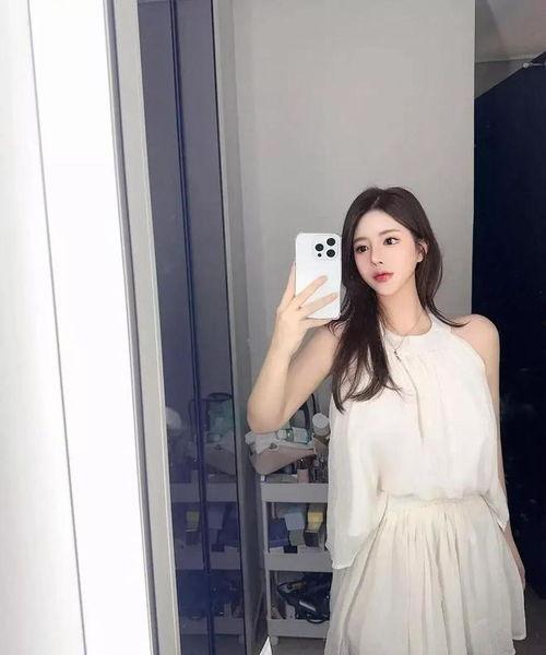 国产美女网红写真视频,国产美女网红写真视频魅力瞬间  第1张