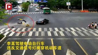 国产电动车出车祸视频  第1张