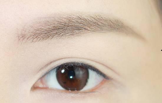 国产三色眉毛图片视频网,网图视频中的时尚风向标